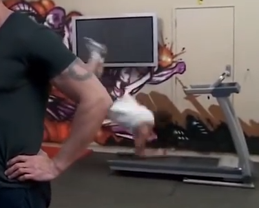 Priceless_-_Treadmill_fail
